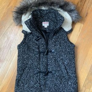 Women’s Twill Hooded Winter Vest